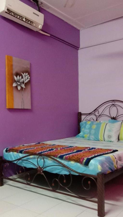 Bajet Homestay - Low Cost Houses クアンタン エクステリア 写真