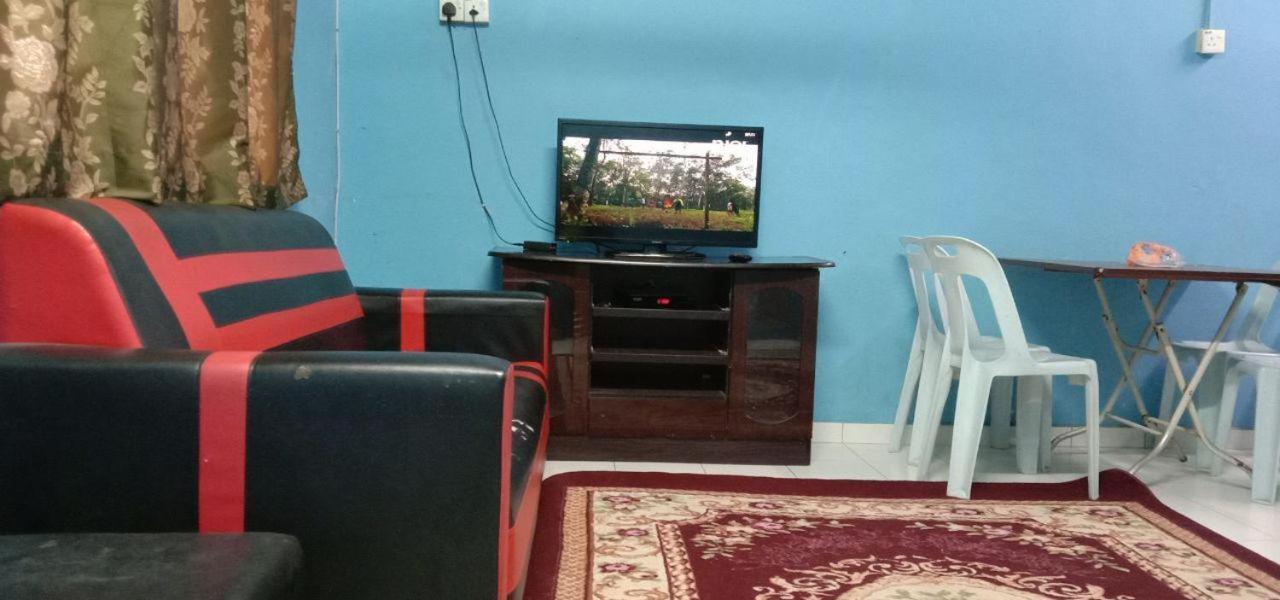 Bajet Homestay - Low Cost Houses クアンタン エクステリア 写真